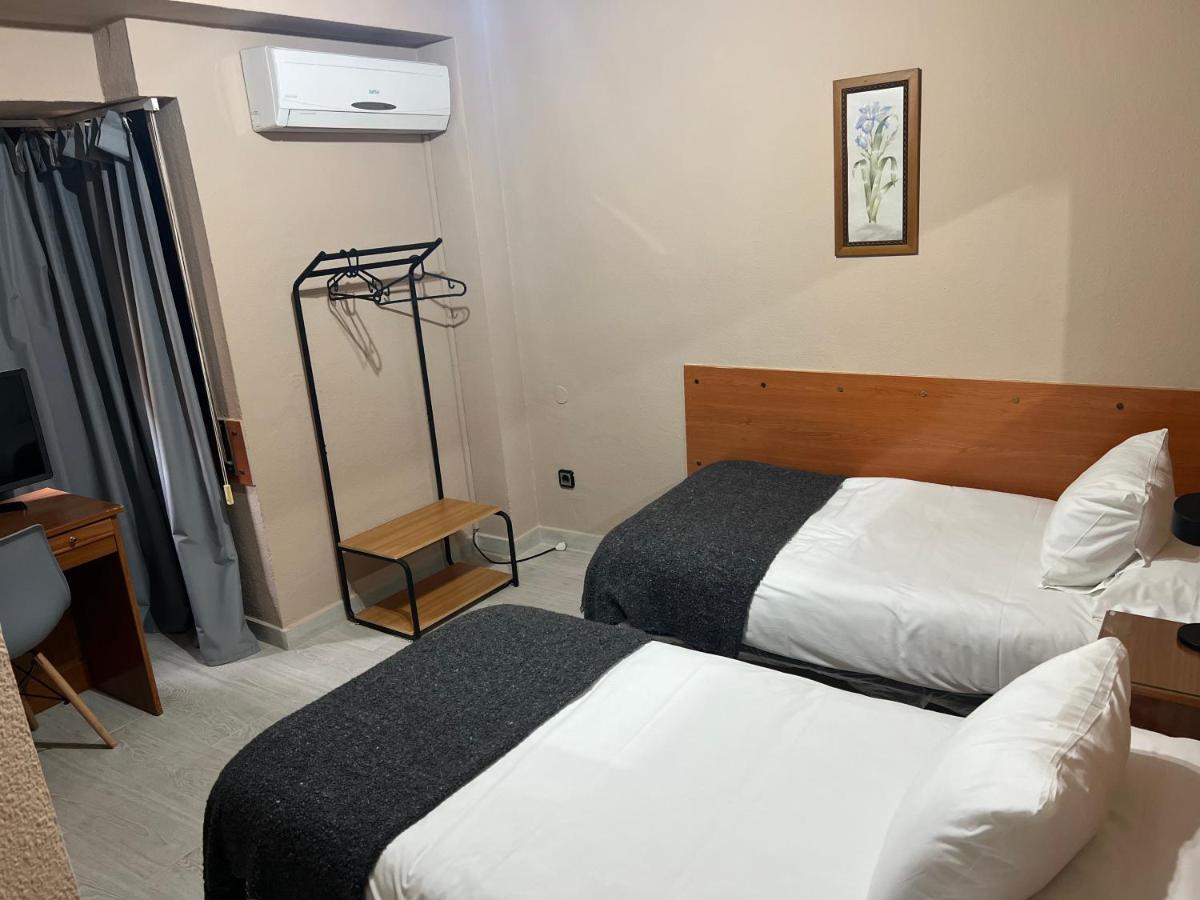 Hostal Arenal Saragosse Extérieur photo